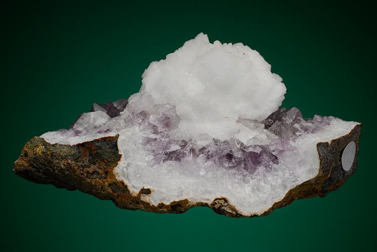 GOOSECREEKITE on QUARTZ var. Amethyst